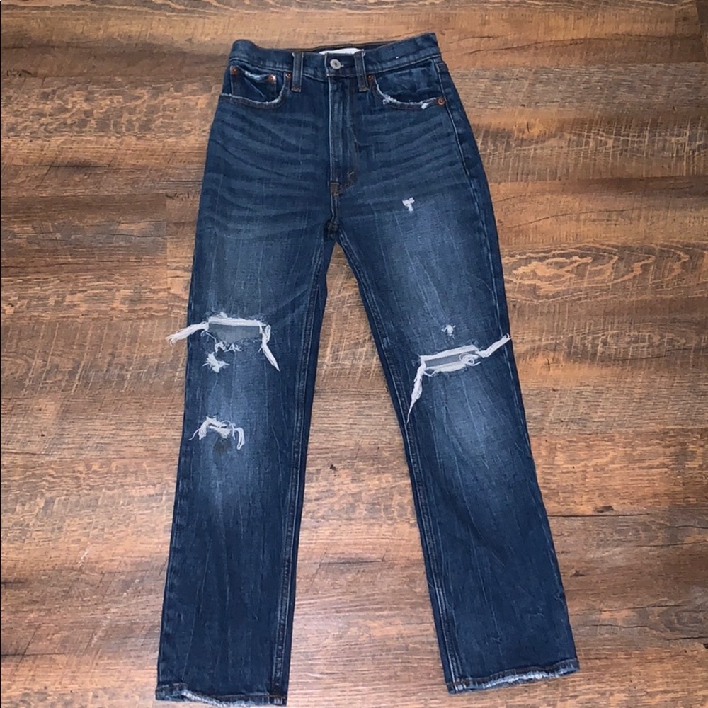 Never worn high waist skinny jean.